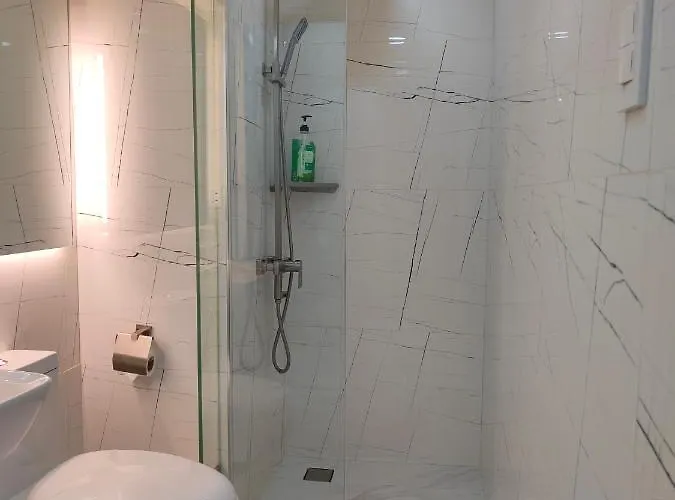 Apartamento Burgundy Mckinley Place Service